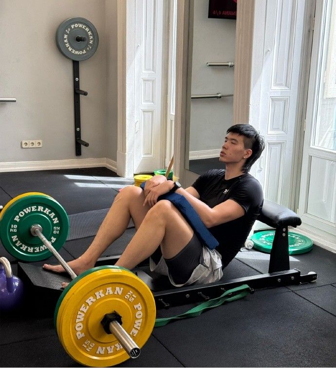 006Wsisnly1i3u2n3077dj32c02oqe82