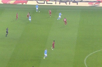 pg真人游戏-【联赛杯】哈兰德+萨拉赫破门 曼城3比2淘汰利物浦