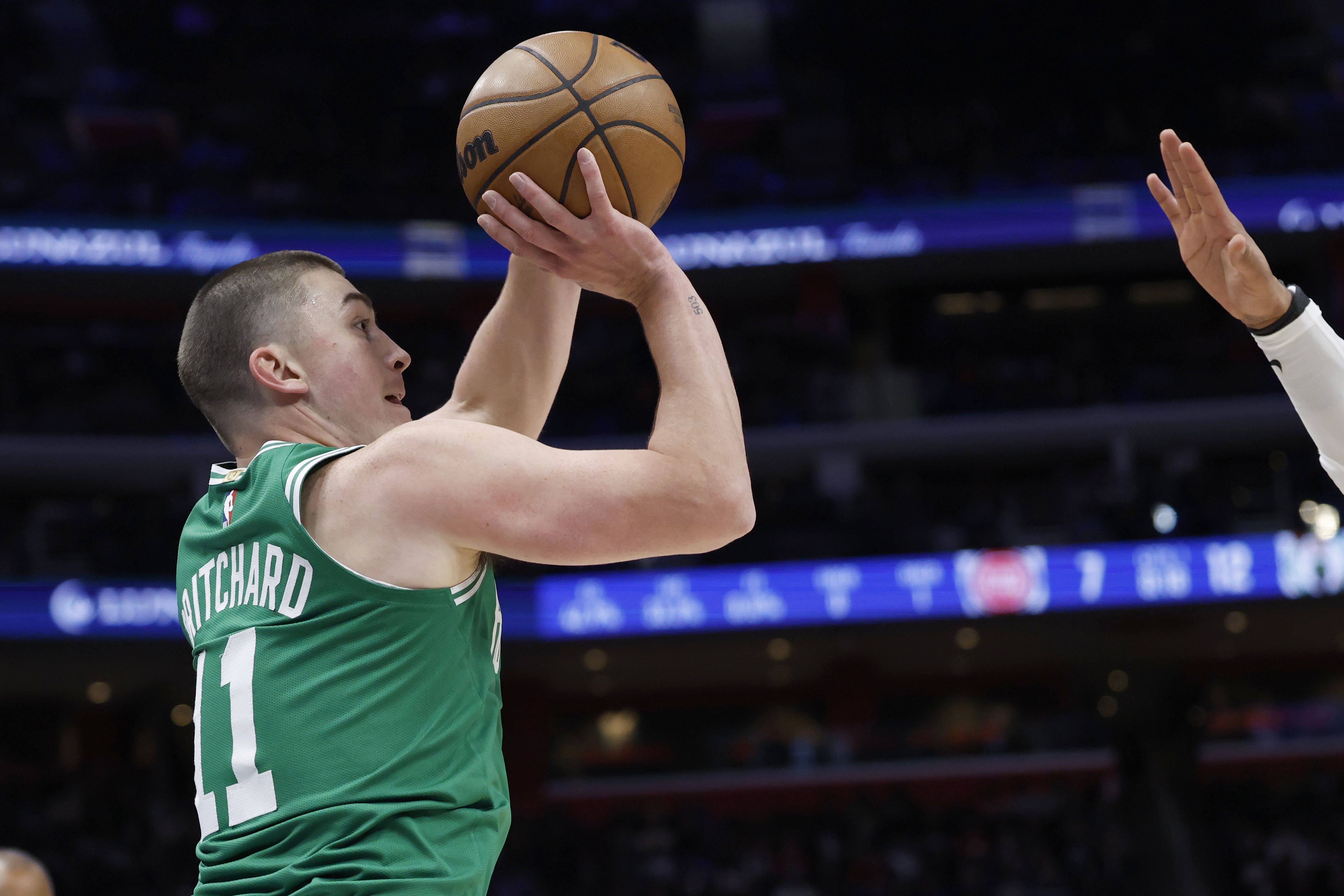 pg电子现场-1米85乱杀！布朗&amp;普理查德击穿湖人外防线 防守硬度是致命差距